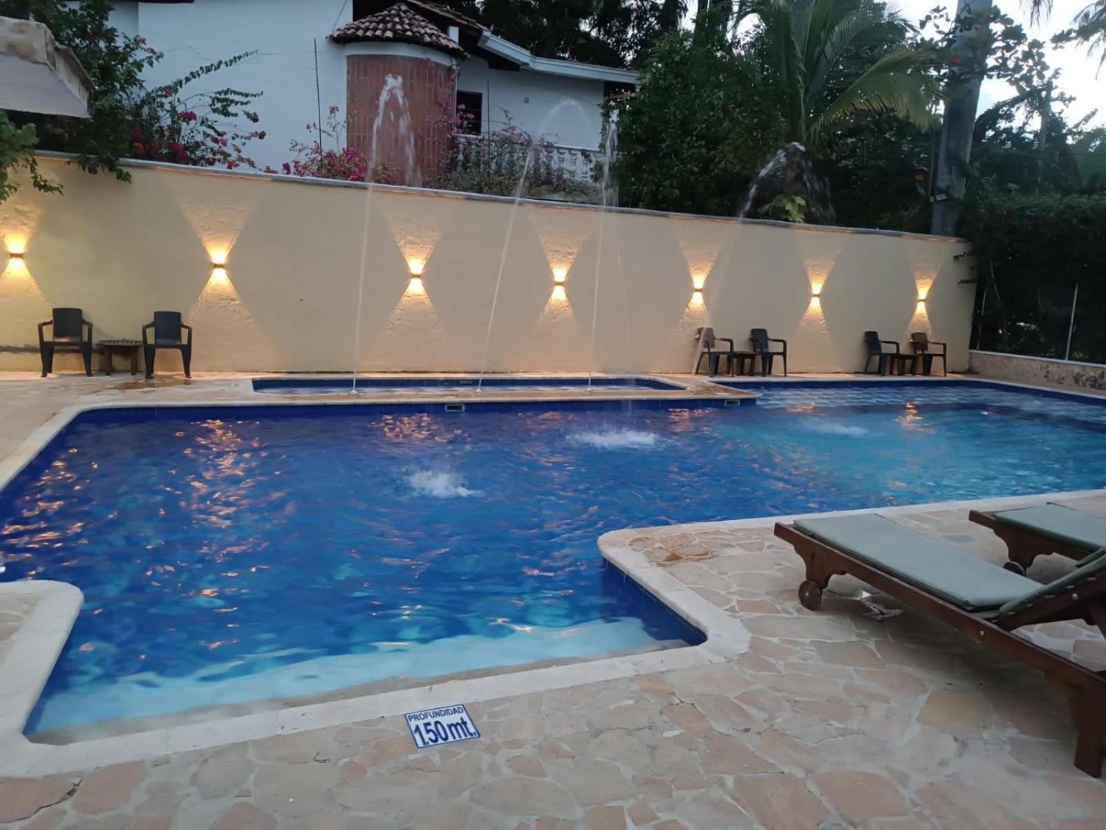 Hotel Y Restaurante Bienmesabe Santa Fe de Antioquia Εξωτερικό φωτογραφία