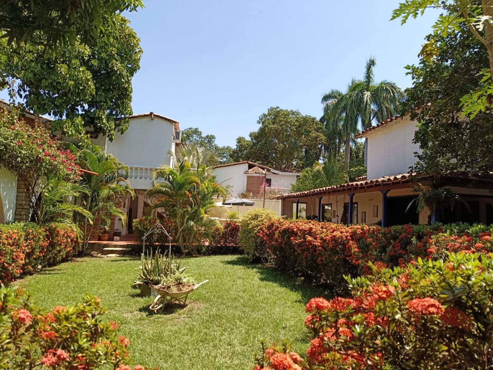 Hotel Y Restaurante Bienmesabe Santa Fe de Antioquia Εξωτερικό φωτογραφία