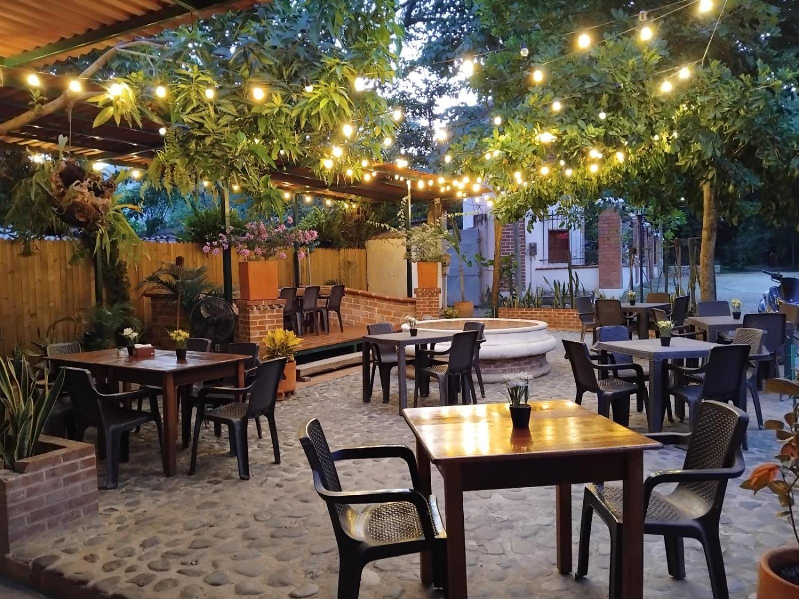 Hotel Y Restaurante Bienmesabe Santa Fe de Antioquia Εξωτερικό φωτογραφία
