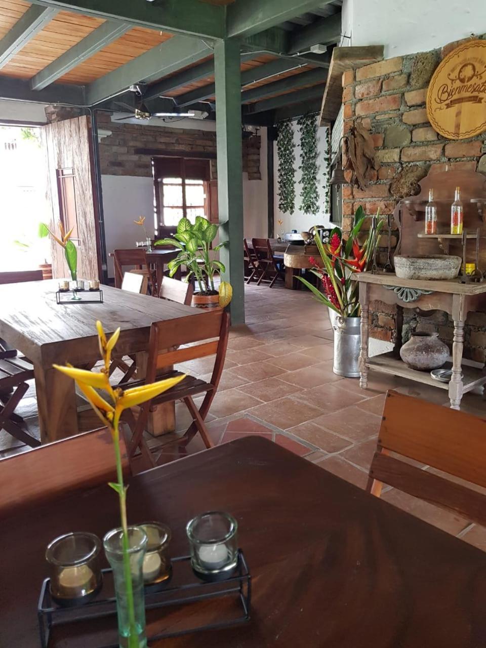 Hotel Y Restaurante Bienmesabe Santa Fe de Antioquia Εξωτερικό φωτογραφία